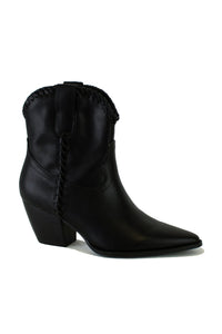 Flaunting the sleek design of the ARISA-47 western ankle boots by Beast Fashion. Crafted from black faux leather, these booties embody the essence of western style, ideal for all seasons and a stylish addition to your collection of new shoes.