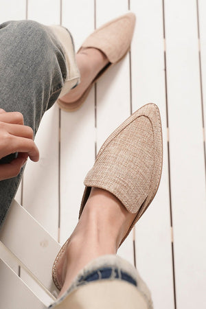 Beast Fashion Pointed-Toe Slip-On Mule GRIM-10-W, stylish and comfortable slip on mules for women, featuring a woven texture, perfect for summer vacation, ideal as flat mules or casual flats.