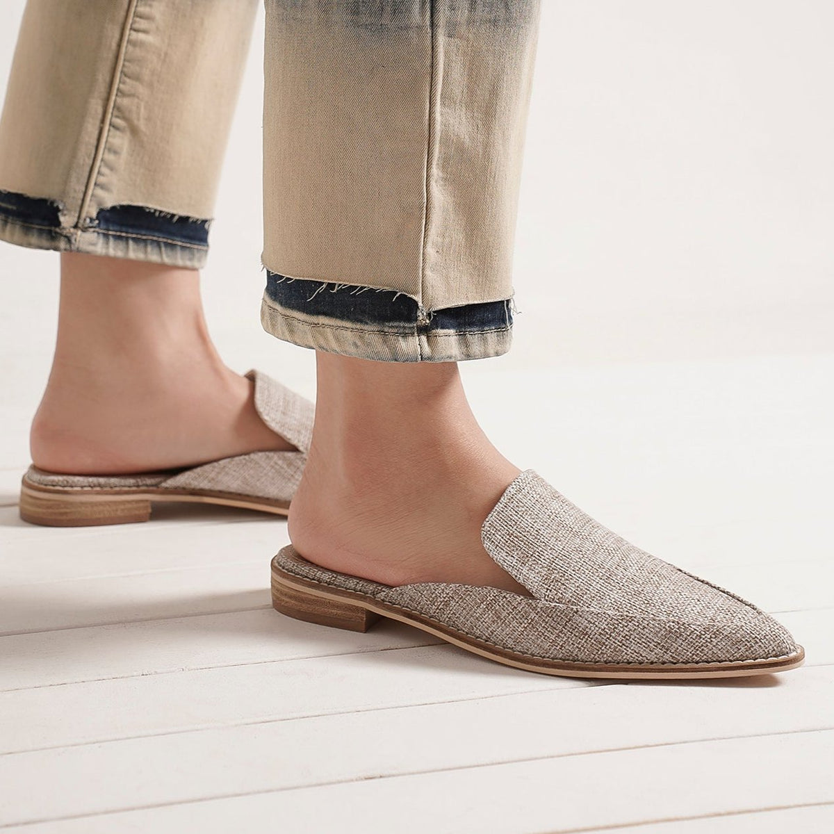 Pointed-Toe Slip-On Mule GRIM-10-W