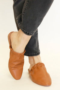 Ruffled Slip-On Flats JANESSA-07