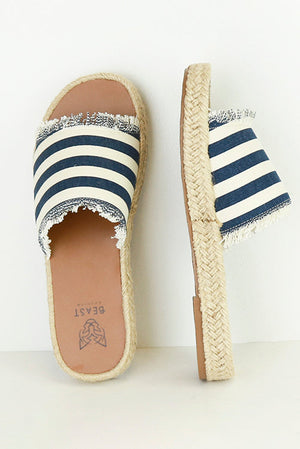 Stylish striped espadrille slides MELANIE-01 by Beast Fashion, featuring a casual striped design, perfect for summer vacation outfits. These espadrille sandals are a must-have in your collection of slide sandals for effortless style.