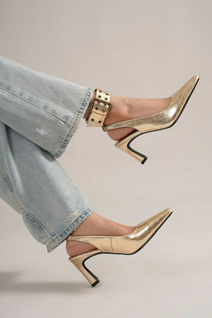 Glamorous Pumps with Studded Ankle Strap Trinee-14